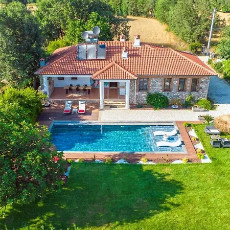 Ayse Gadin Villa